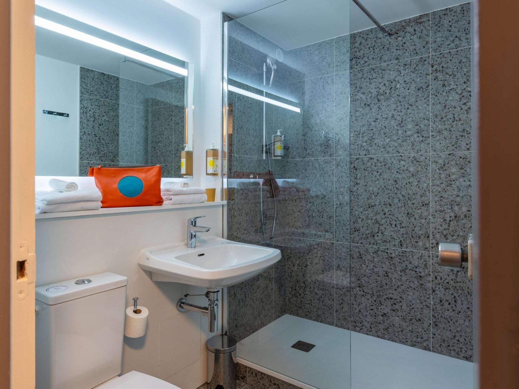 Greet Hotel 샤틀레로 외부 사진
